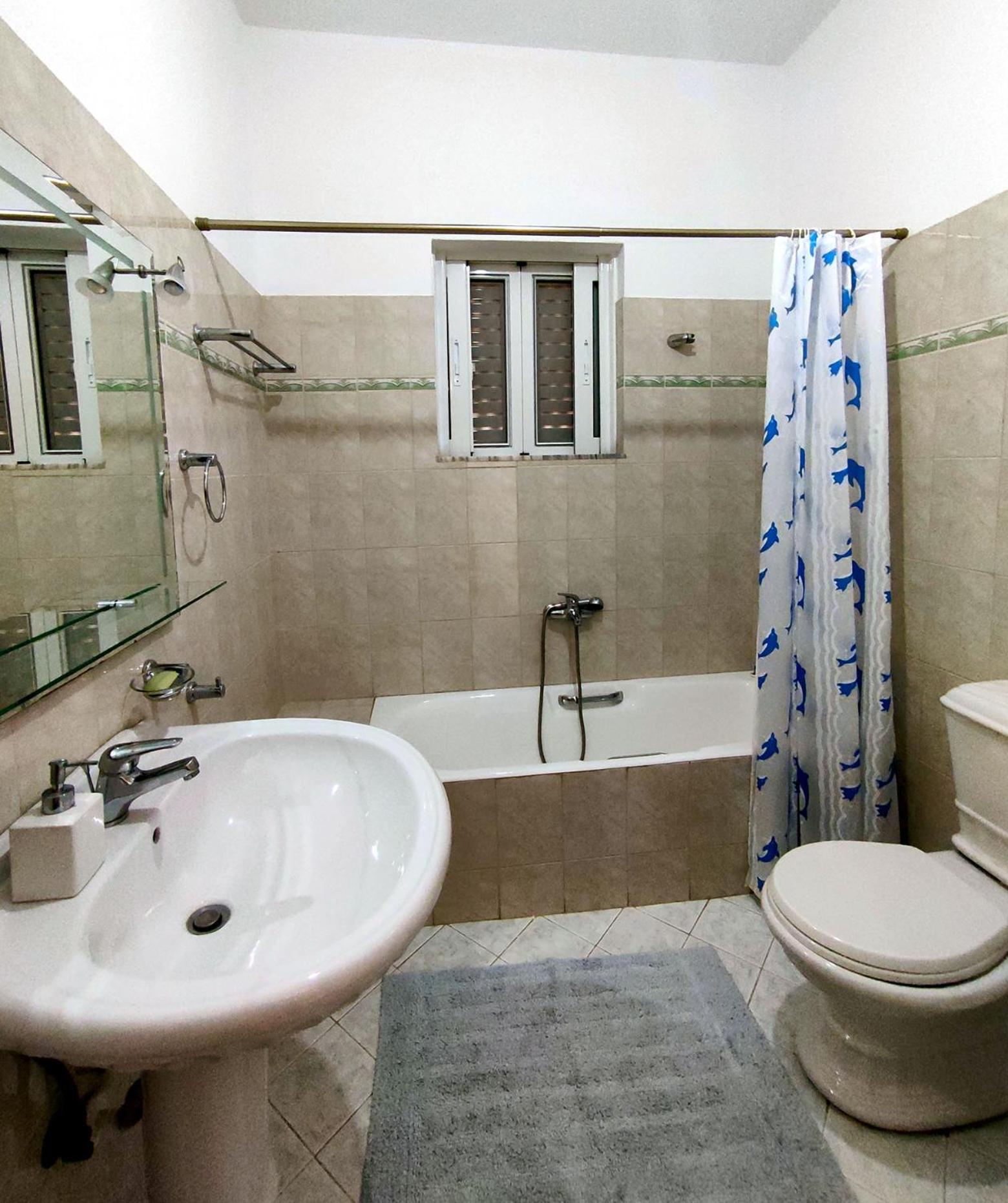 Comfy Hill Apartments Sarandë 外观 照片